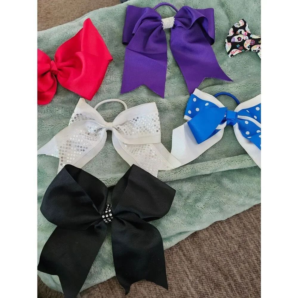 Assorted Large Hair Bows, Scunchies, Clips And Headbands
